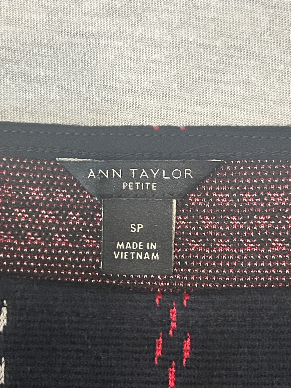 Ann Taylor Black Plaid Short Sleeve Knit Top with Red and White Grid Sz SP - Picture 3 of 6